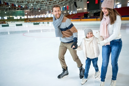Patinoire les paccots : en famille